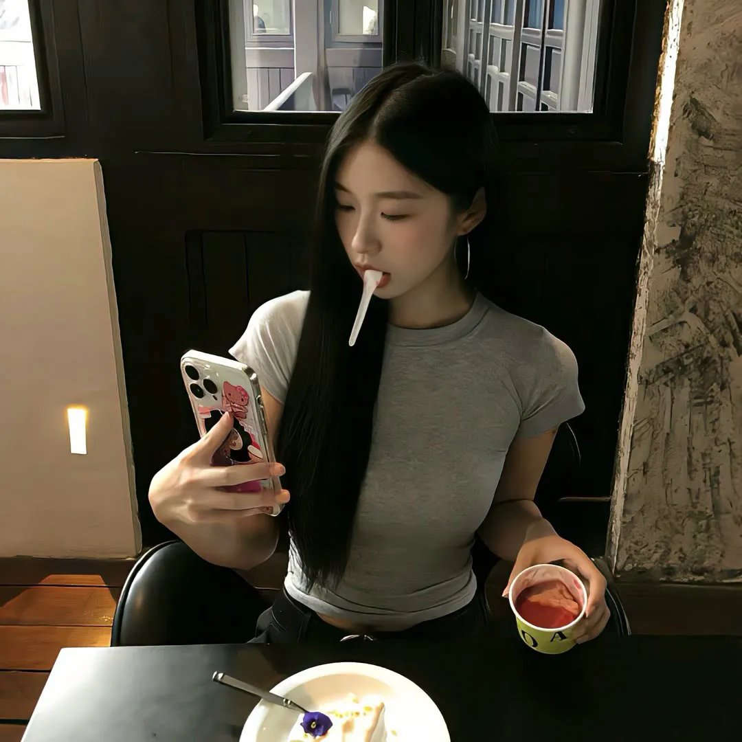 滑板女孩